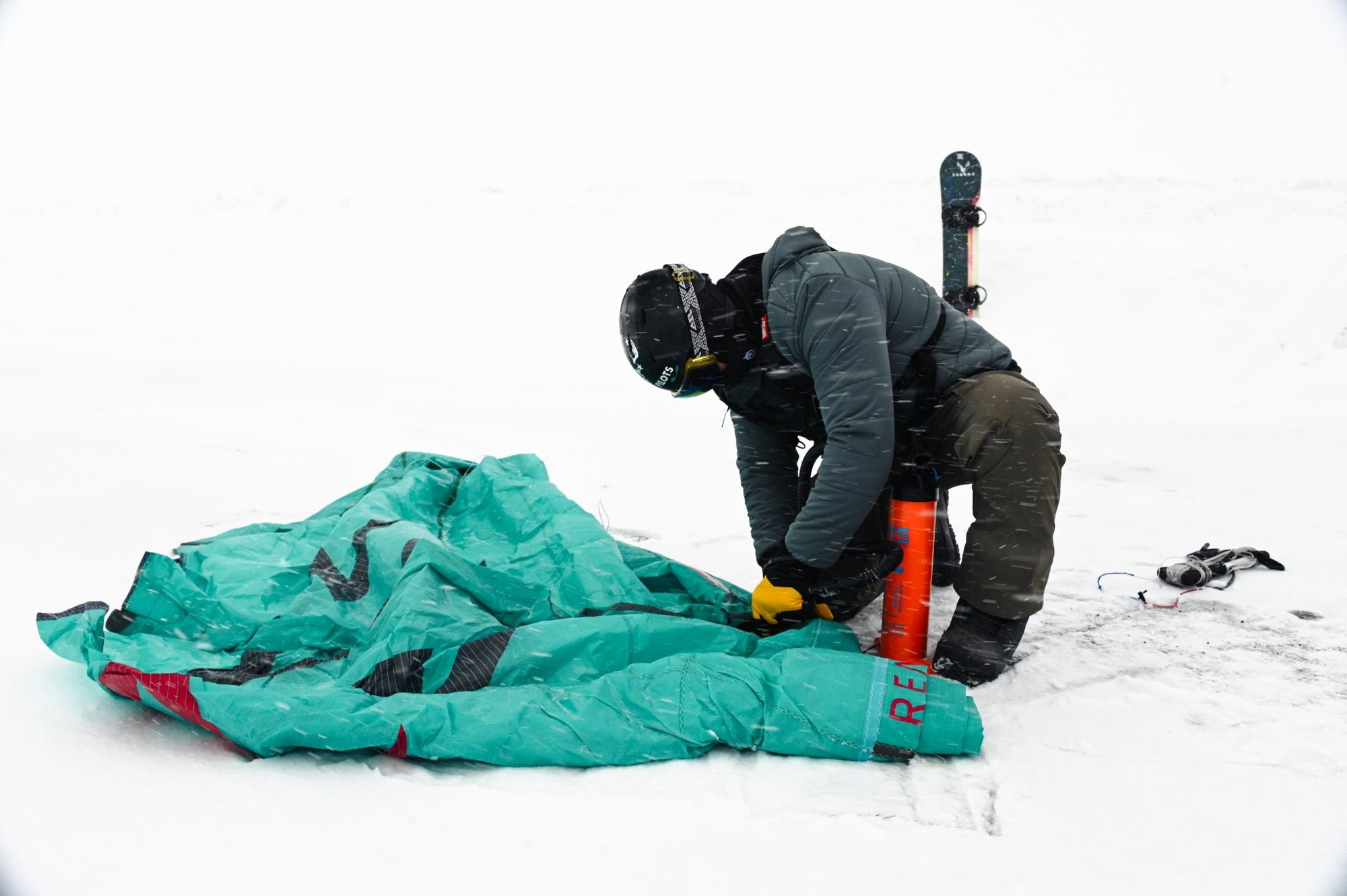 Top 10 Cold Weather Gear Essentials for Work & Outdoor Adventure - Fortress Clothing